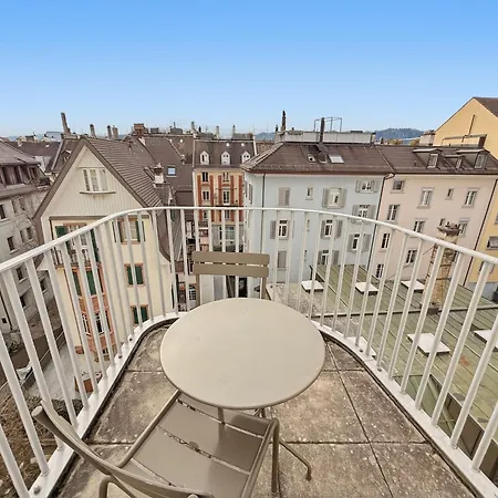 Comfortable 1br Flat At Great Location - Baron 44 *