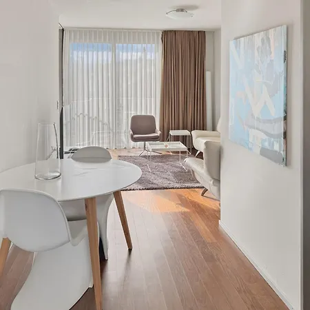 Comfortable 1br Flat At Great Location - Baron 44 Zurique