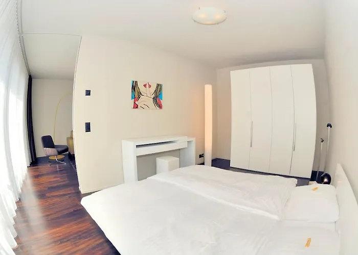 Comfortable 1br Flat At Great Location - Baron 44 *