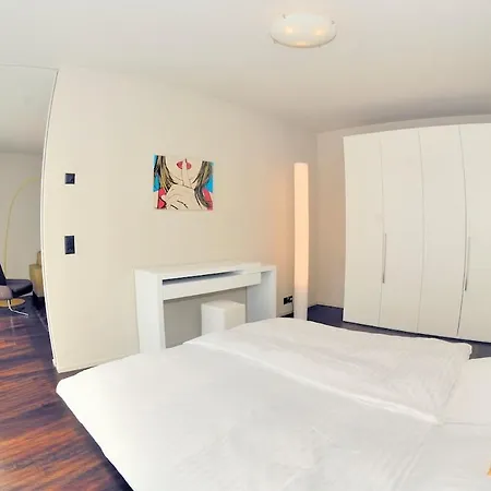 Comfortable 1br Flat At Great Location - Baron 44 *