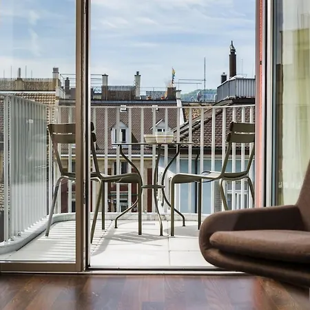 Comfortable 1br Flat At Great Location - Baron 44 *