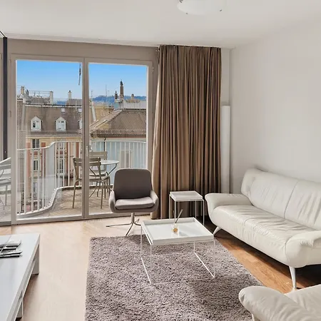 Comfortable 1br Flat At Great Location - Baron 44 *