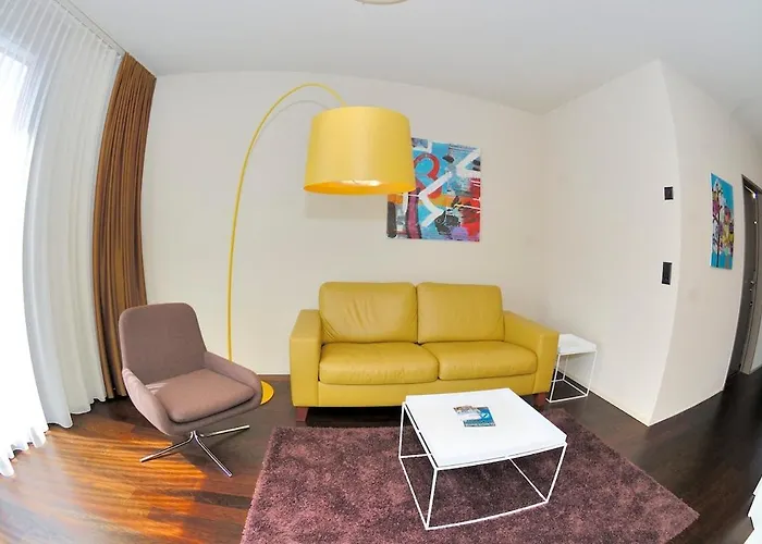 Comfortable 1br Flat At Great Location - Baron 44